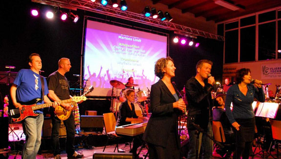 Overzichtsfoto archief evenementen 2012 Music Makes Friends